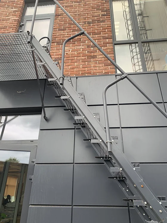 Марш лестницы 1.25м В-800мм темно-серый (7024) BORGE купить в Санкт-Петербурге