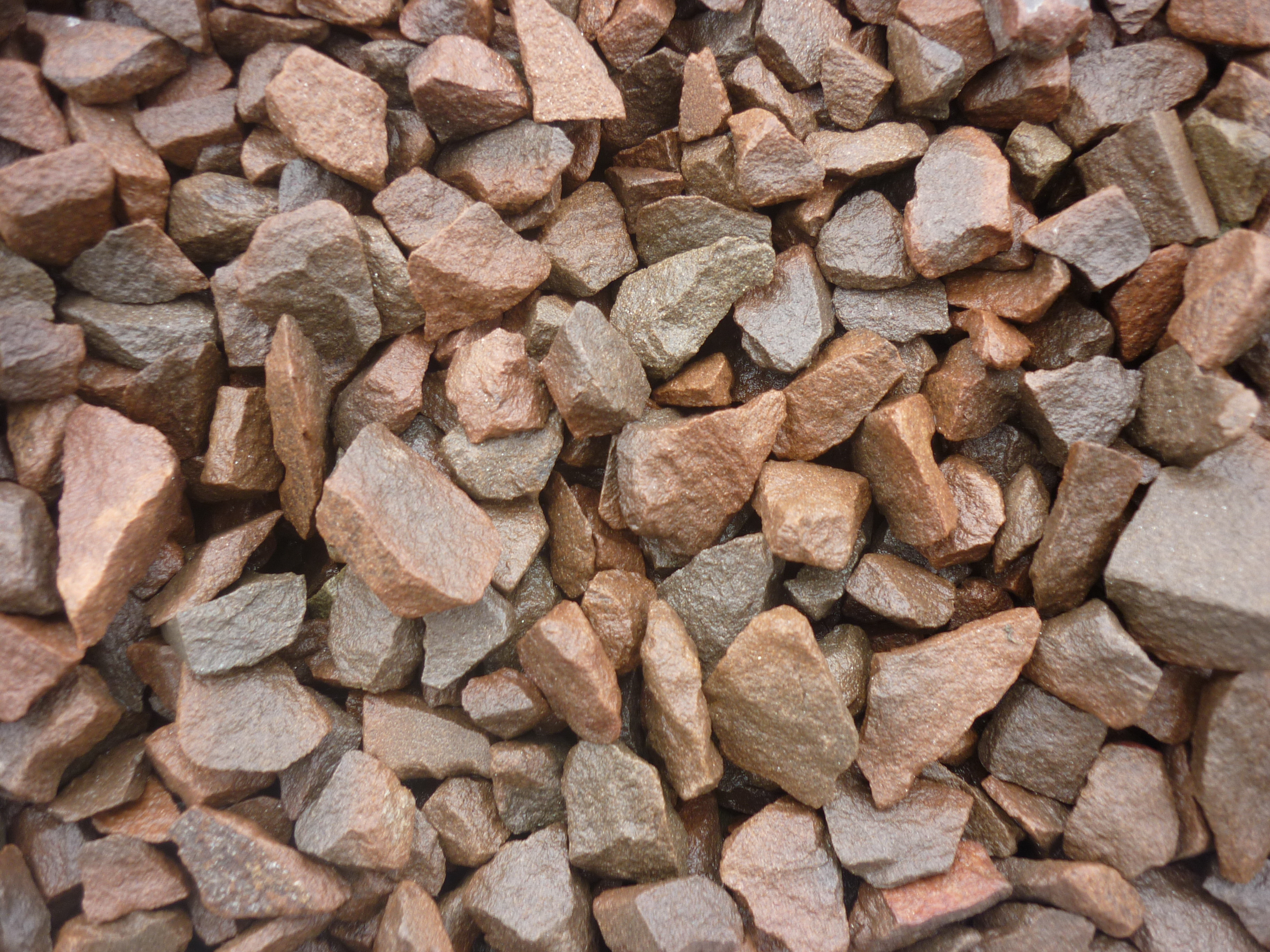 Крошка из песчаника красного обожженного 2-5 мм  купить в Санкт-Петербурге