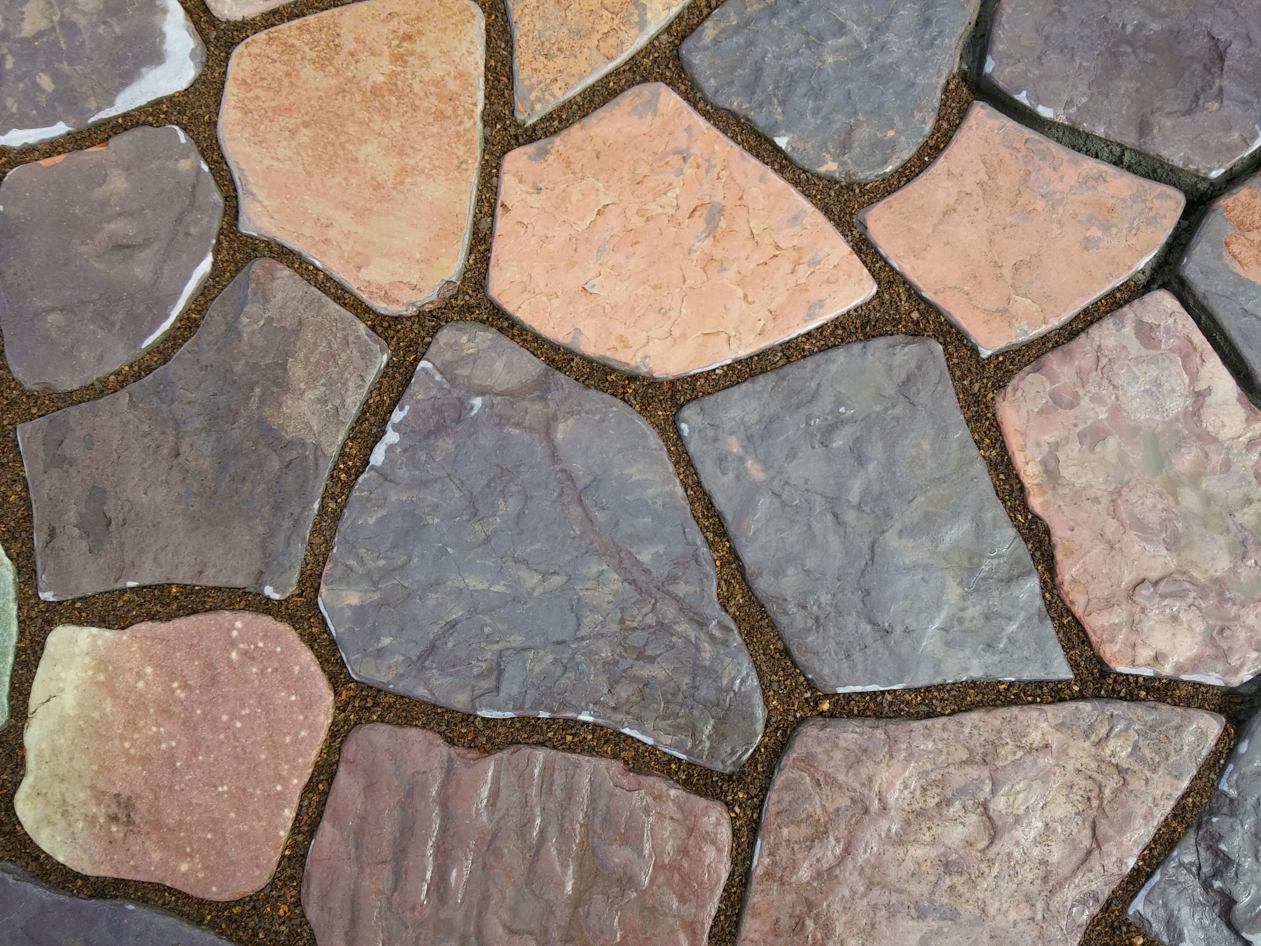 Сланец алевролитовый, рваный  край галтованный 15-30 мм купить в Санкт-Петербурге