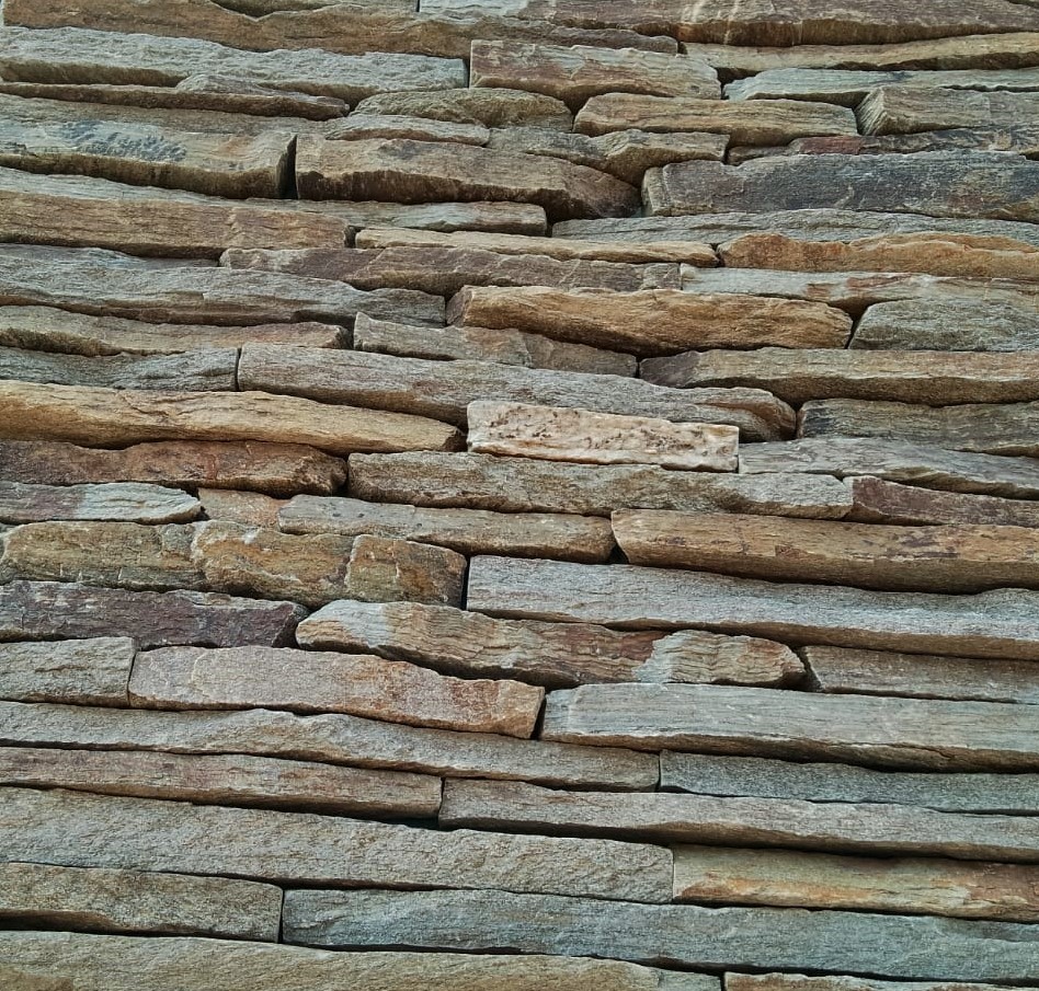 Лапша из кварцита зеленого (златолита) 20-25 купить в Санкт-Петербурге