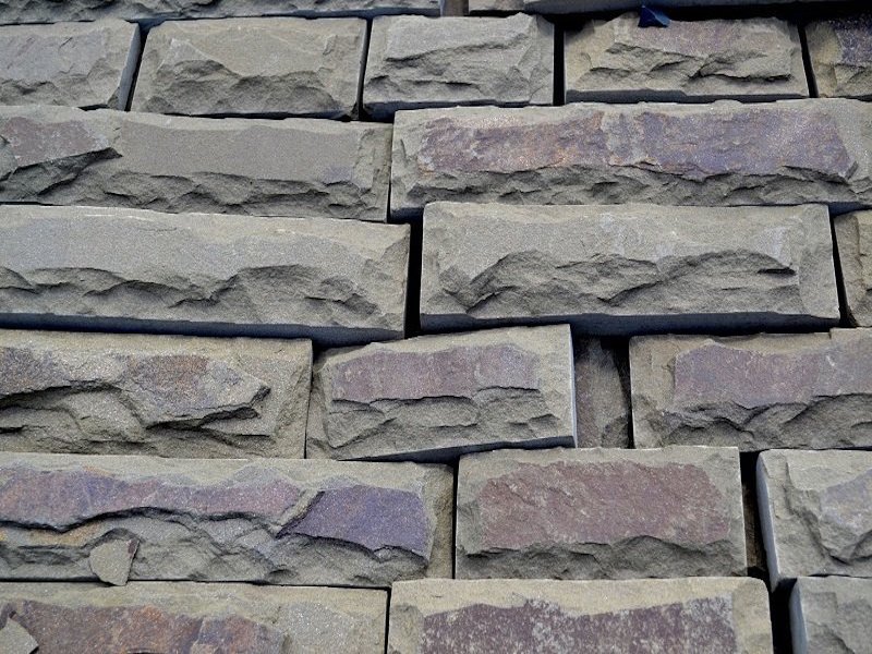 Плитка из песчаника серо-зеленого 100 мм со сколом купить в Санкт-Петербурге