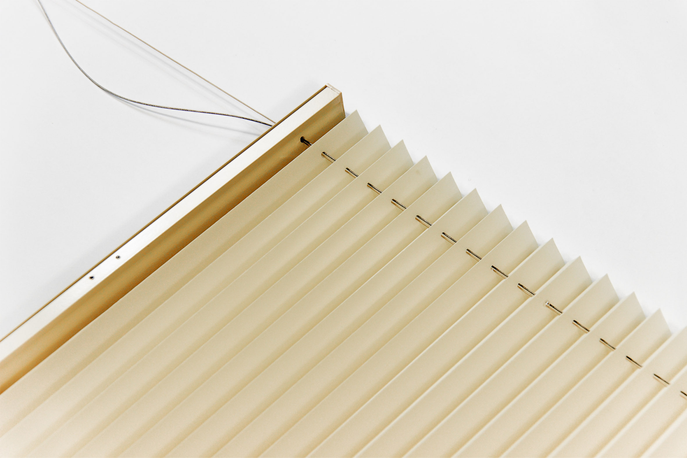 Универсальная плиссированная штора OPS 55х98см Fakro купить в Санкт-Петербурге