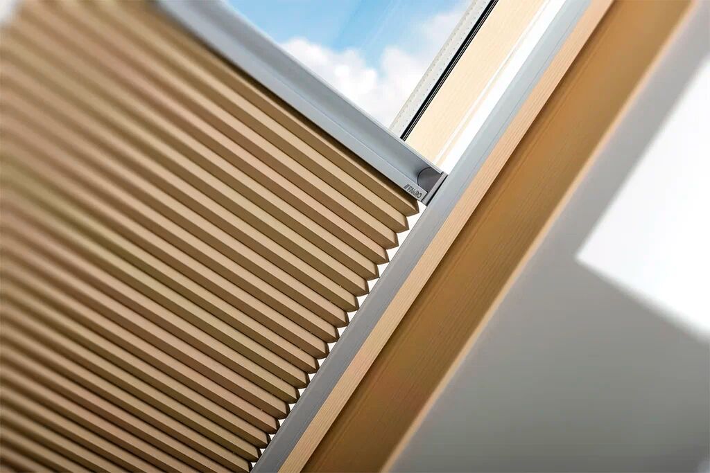 Штора APF II 94*140 602 (бежевый) Fakro купить в Санкт-Петербурге