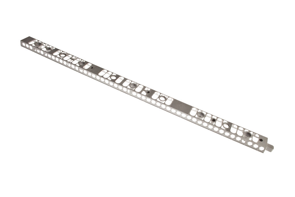 Плоский профиль (тип А) для облицовочных панелей и сайдинга Альта-Борд купить в Санкт-Петербурге